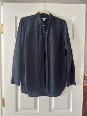 Gap cotton & silk blend button up black shirt